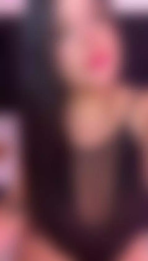 Do you like my lingerie or would you prefer something more d... by playfulcurvyy