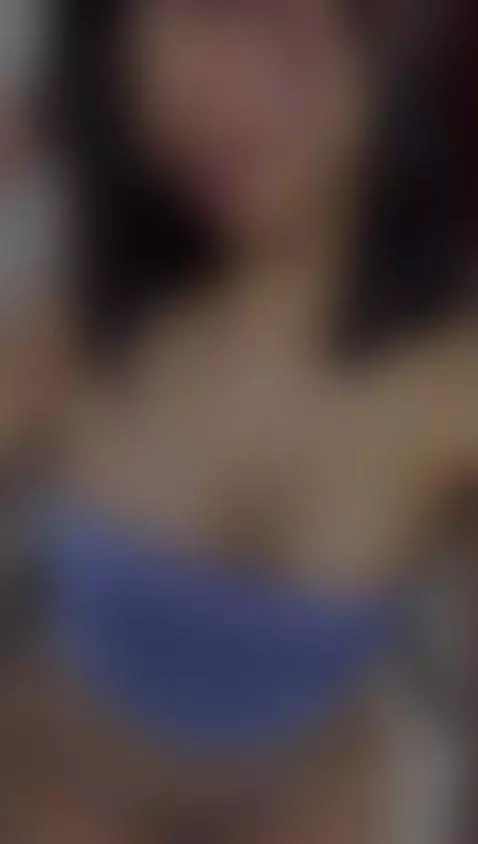 Honey, I'm online now. I'll be waiting for you. by kloee-brown