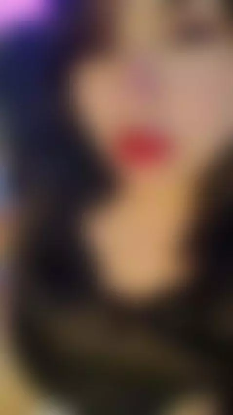 can you feel my lips?! by samantha-smiithh