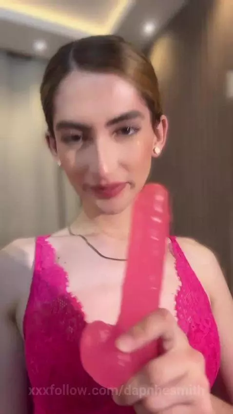 Hey babes 💋 Live at 8:00 p.m. (Colombia time) for some hot p... by dapnhesmith