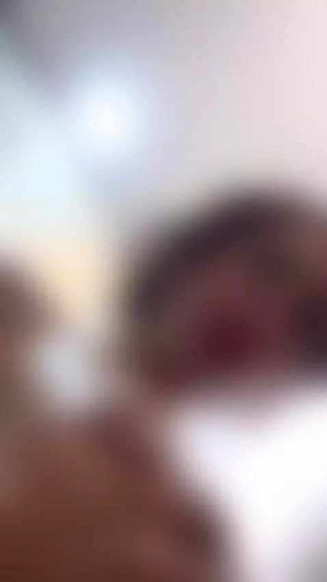 Hey babes 💋 Live at 8:00 p.m. (Colombia time) for some hot p... by dapnhesmith