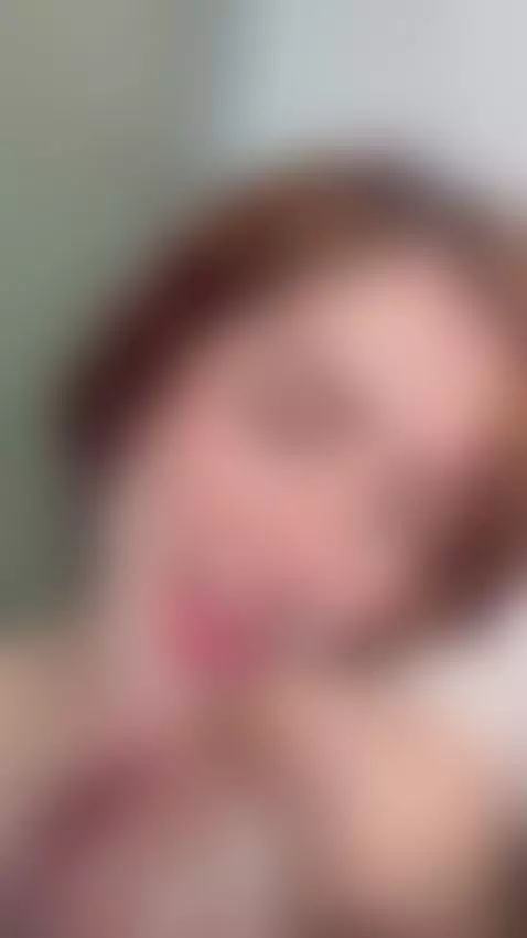 Hey babes 💋 Live at 8:00 p.m. (Colombia time) for some hot p... by dapnhesmith