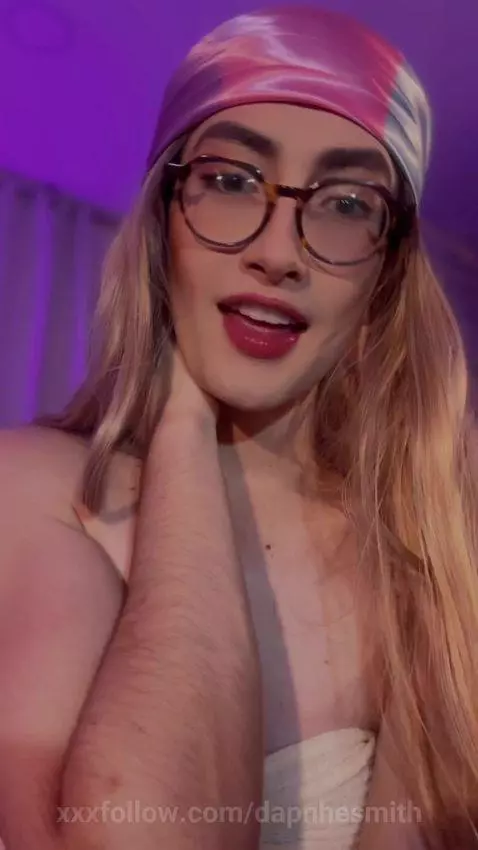 online my love 🫶🏻✨ by dapnhesmith