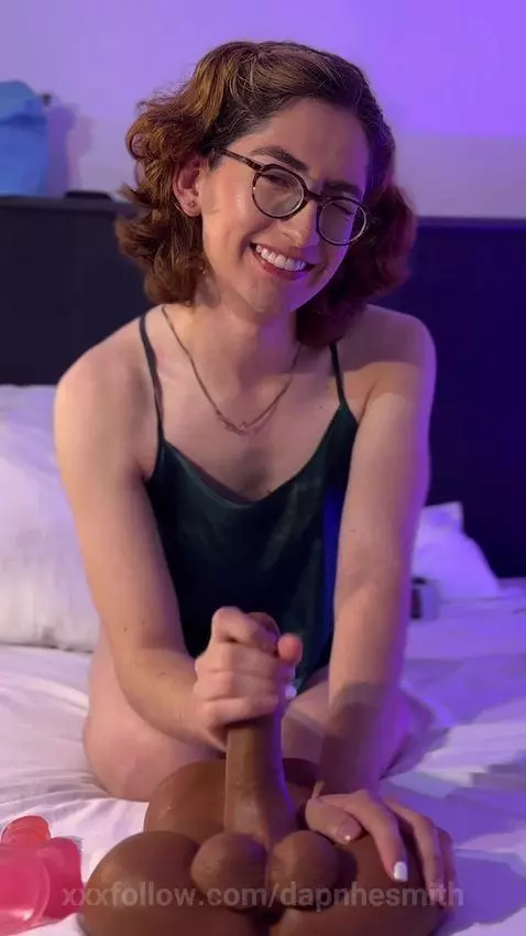 Latina cutie waiting for her generous king 👑 by dapnhesmith