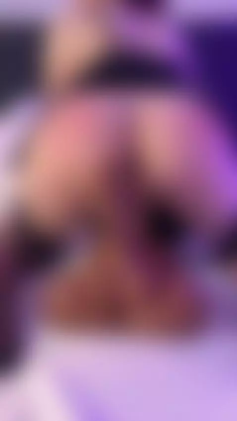 Latina cutie waiting for her generous king 👑 by dapnhesmith