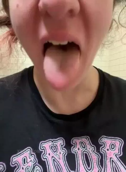 dont forget to go to my page and watch jy latets video by virtualkittenprincess