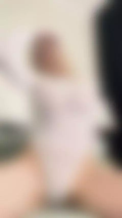 It's sliding in deeper, click to see me take it all by gabrielladeville