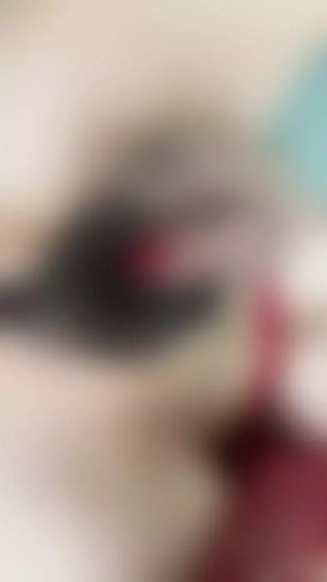 I'm biting my lip, click to see why by gabrielladeville