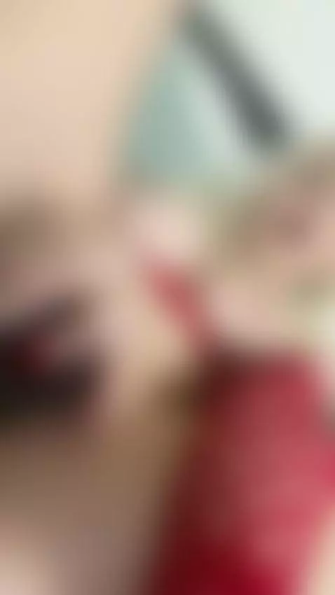 I can barely hold on, click to see if I make it by gabrielladeville