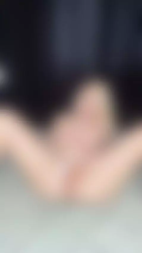 I can feel it deep in my stomach, click to see how far it go... by gabrielladeville