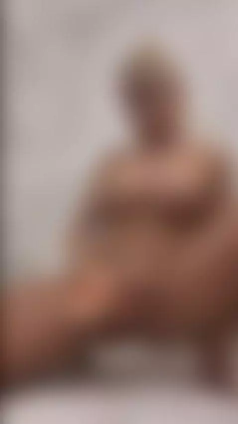 Video by gabrielladeville