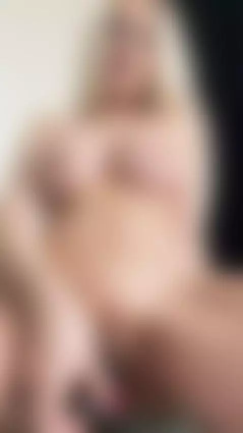 It's throbbing deep inside, click to see it all by gabrielladeville