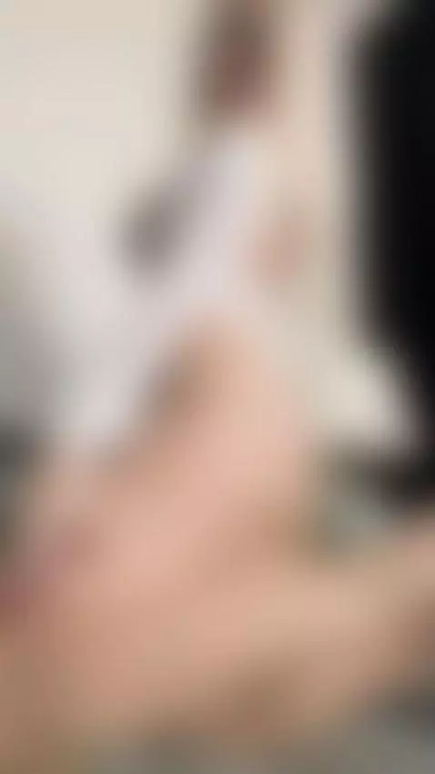 It’s hitting the perfect spot, click to see me shake by gabrielladeville