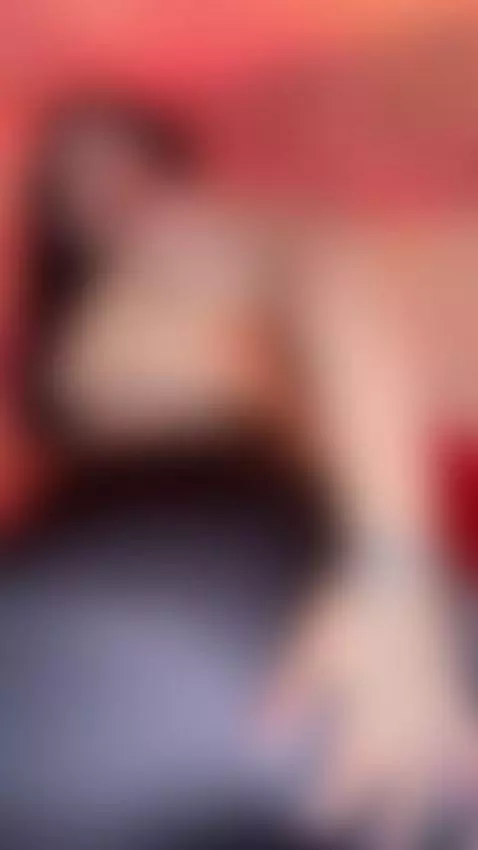 take off my clotes... by gabrielamejiaa