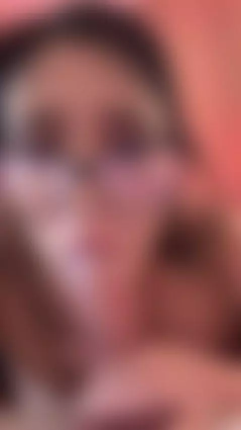 It doesn't fit in my mouth, it's too big by gabrielamejiaa