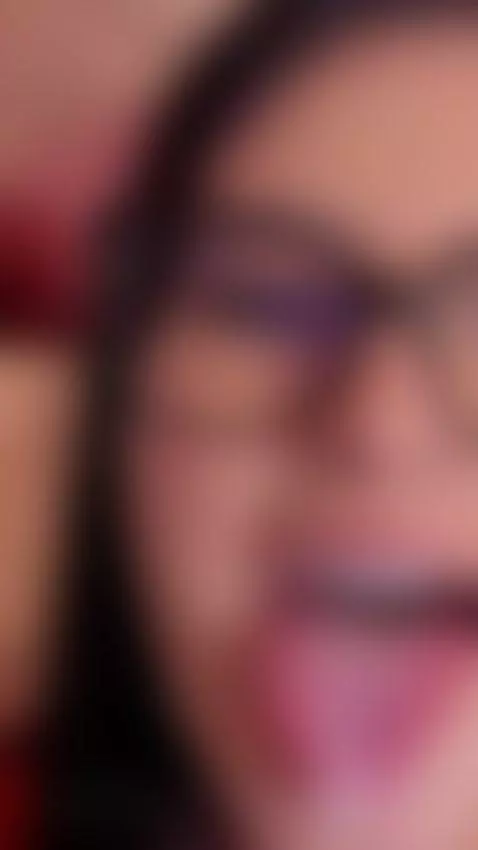 In all the poses you want by gabrielamejiaa