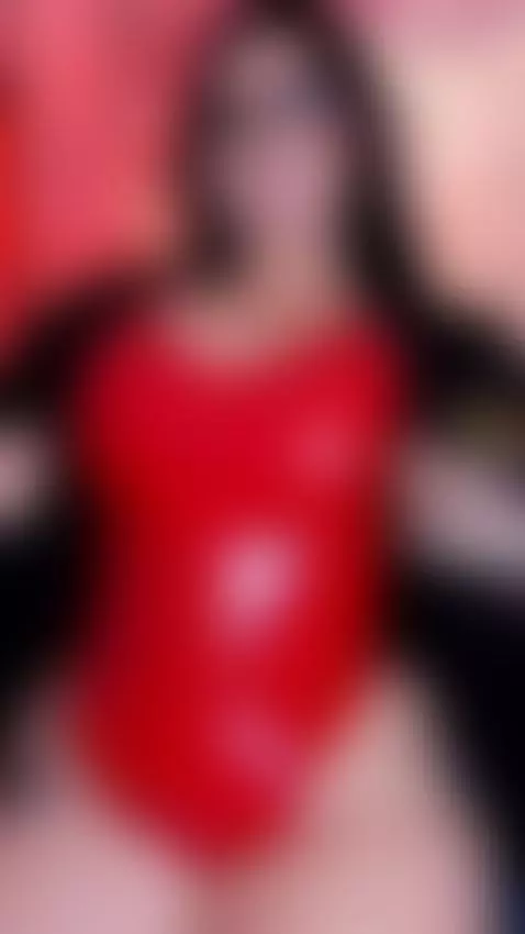 Thinking about using oil, what do you think? by gabrielamejiaa