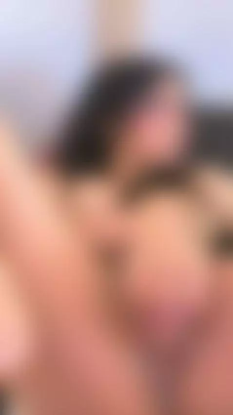LOOK AT MY TIGHT PUSSY IN CLOSEUP WHILE I USE MY DILDO by charlottericcardi