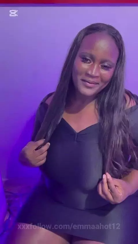 naked by magic🥵 by emmaahot12