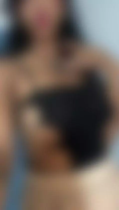 SEXY AND FLIRTY I SHOW MY BREASTS by abbyhill1