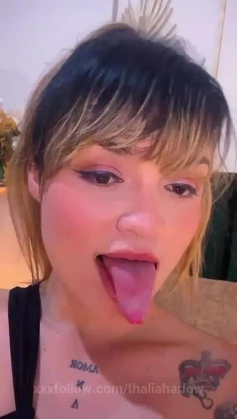 hello by thaliaharlow