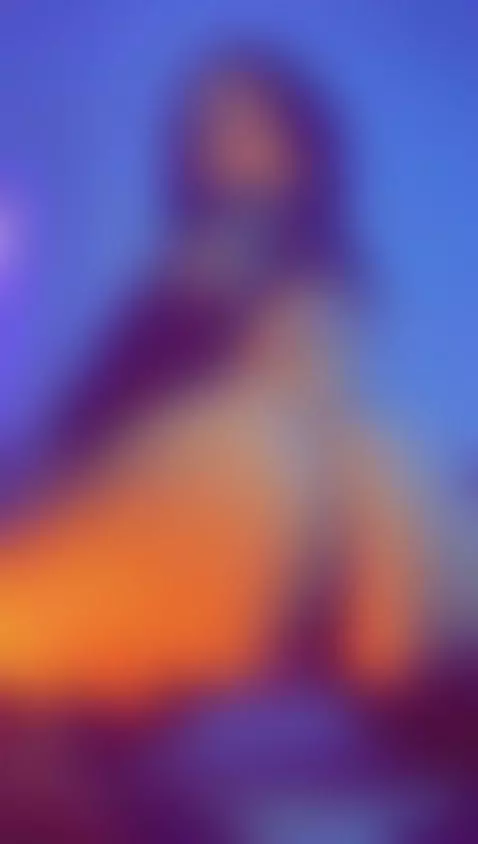 I want to sit in something hard! 🥵 by carolinafox