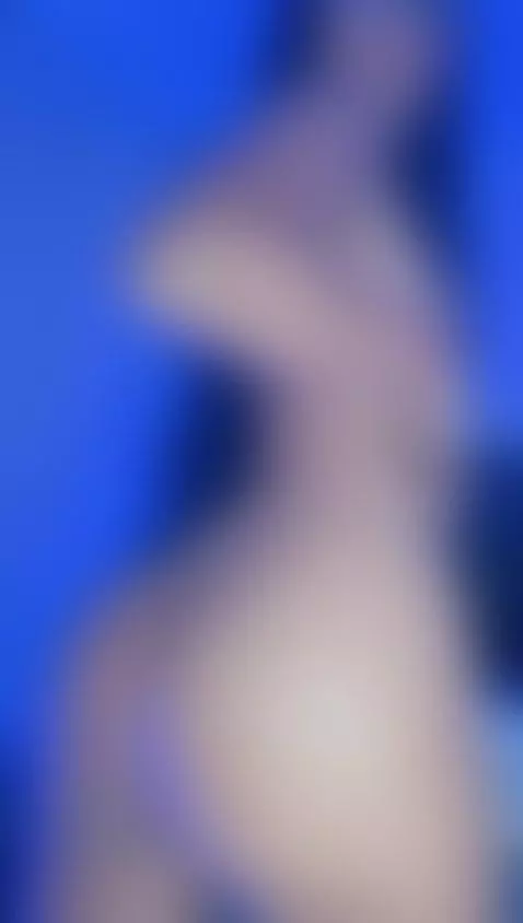 my big ass adorned with an anal plug by alysson-18