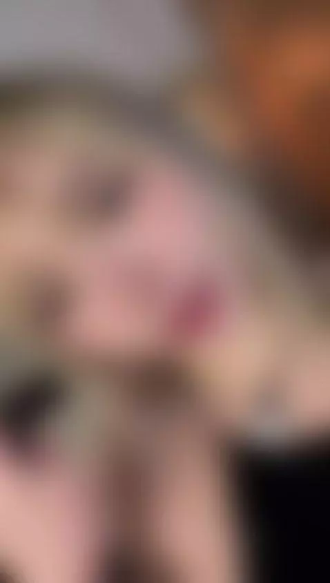 Play with my pretty face, I want to be yours (●'◡'●) by julietapriv