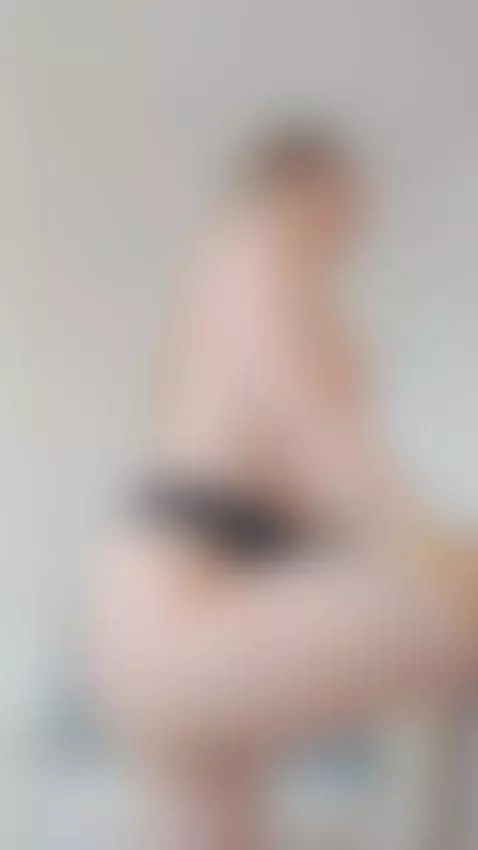 Come and enjoy and look at how I play for you while your coc... by ameliacooper