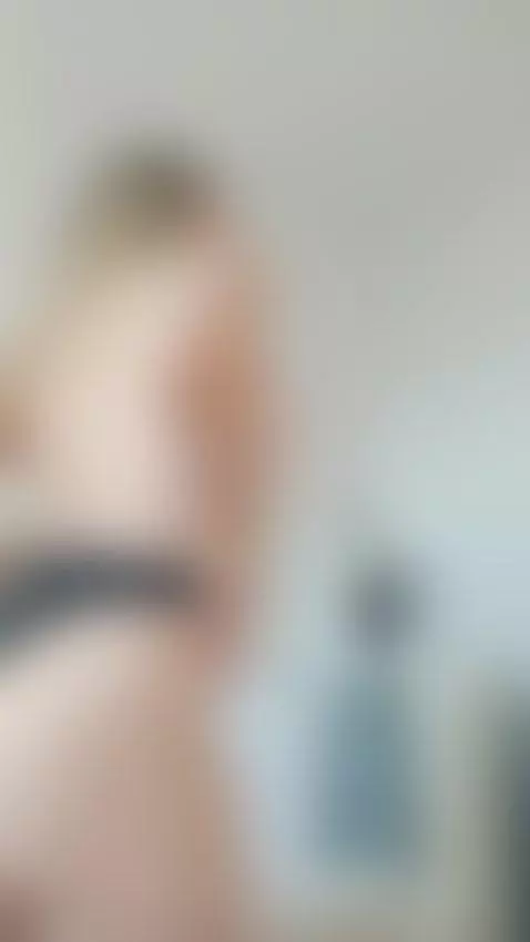 Come and enjoy and look at how I play for you while your coc... by ameliacooper