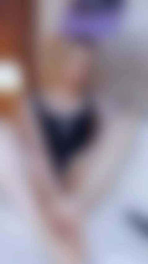 Come here I want to feel your cock in my feet by ameliacooper