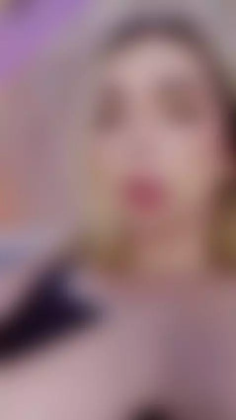 I want to masturbar your cock with my feet by ameliacooper