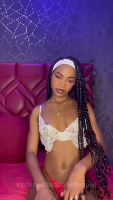 brunnete, squirt, anal by annybrannd