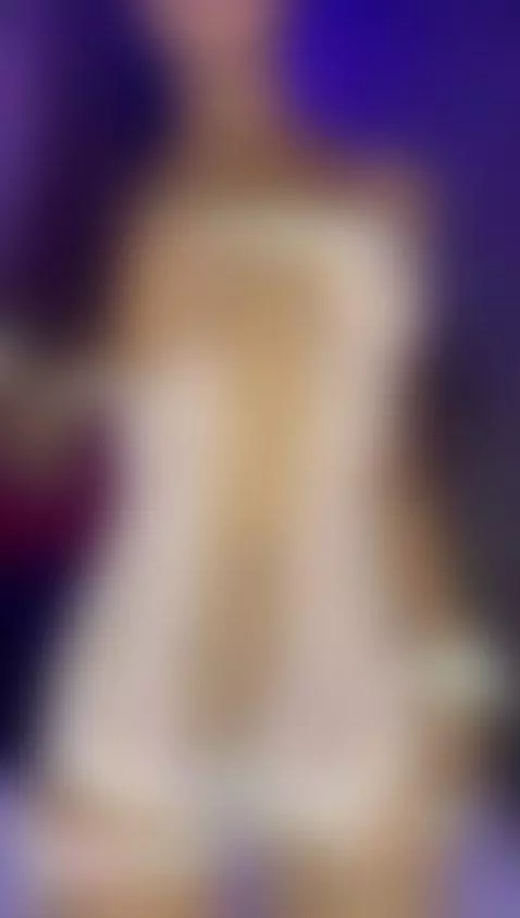 Control my toy… control my pleasure… I’m live by annybrannd