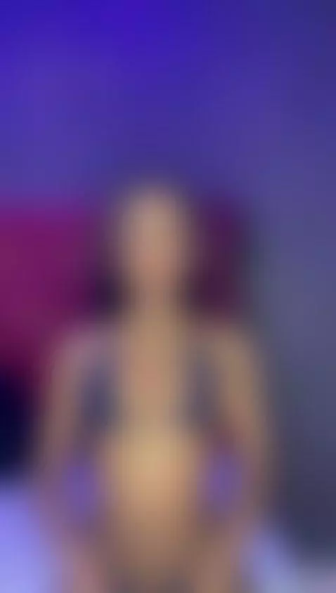 I wanna feel your hands all over my body 😏 by annybrannd