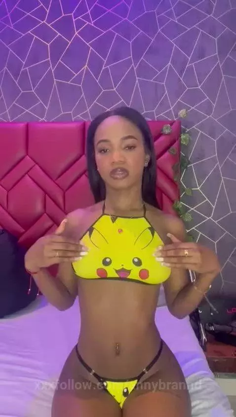 Skinny brunette who can’t resist riding hard 💦🔥… wanna feel ... by annybrannd