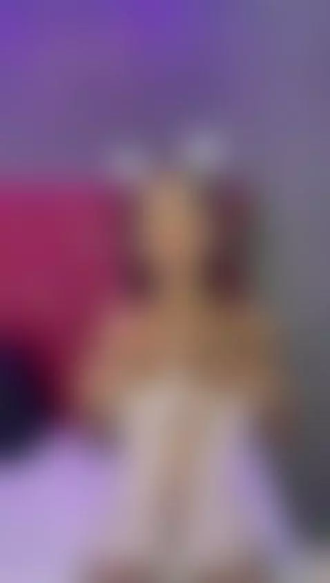 🐾 Ready to play? My wild side’s out tonight  https://www.cam... by annybrannd