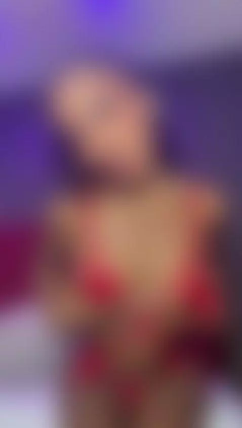 Live now!! by annybrannd