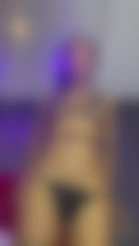 Live now!! by annybrannd