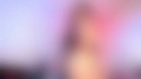 Let yourself be seduced by my beautiful curves by april-kershaw