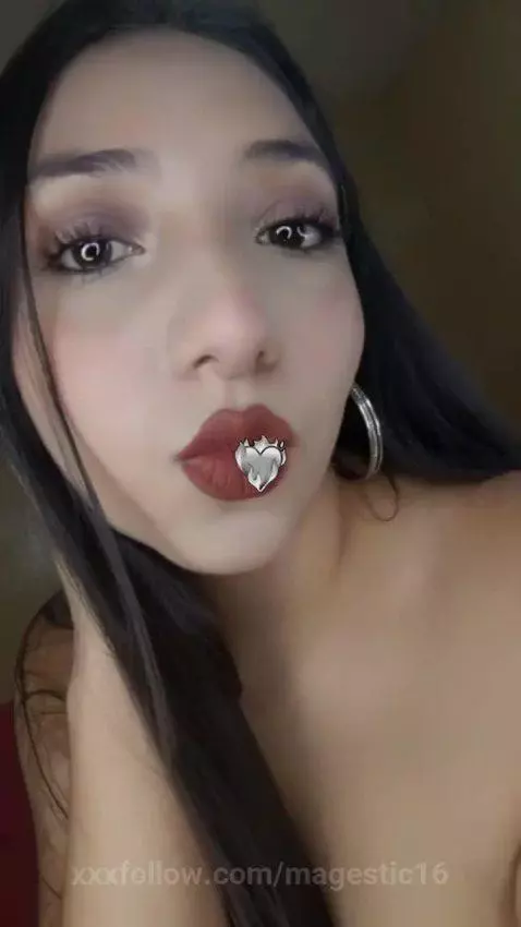 Hi my name is magestic, soy nueva aquí me presento con este ... by magestic16