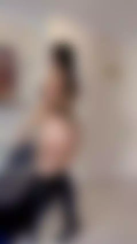 Video call? 📞😏 https://onlyfans.com/nataliasaavedra2 by natalia04