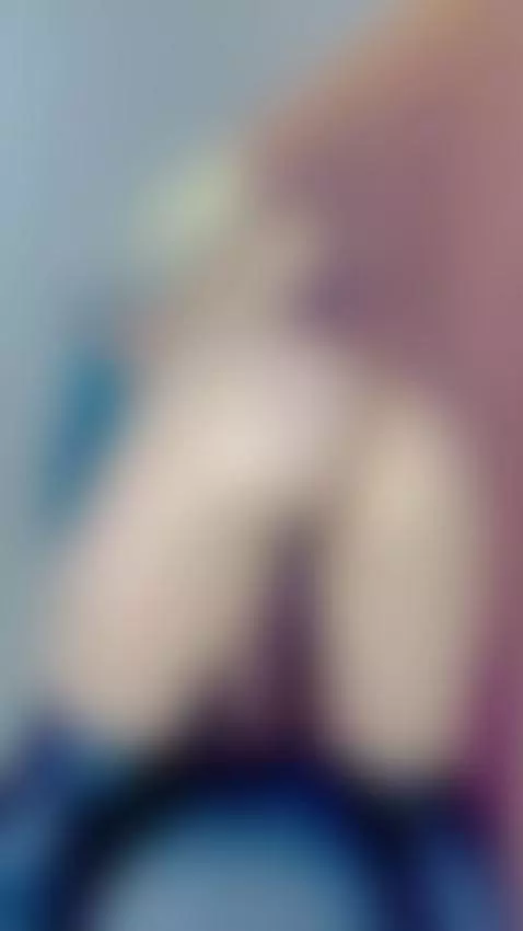 Dessert's ready 🍨 https://onlyfans.com/nataliasaavedra2 by natalia04