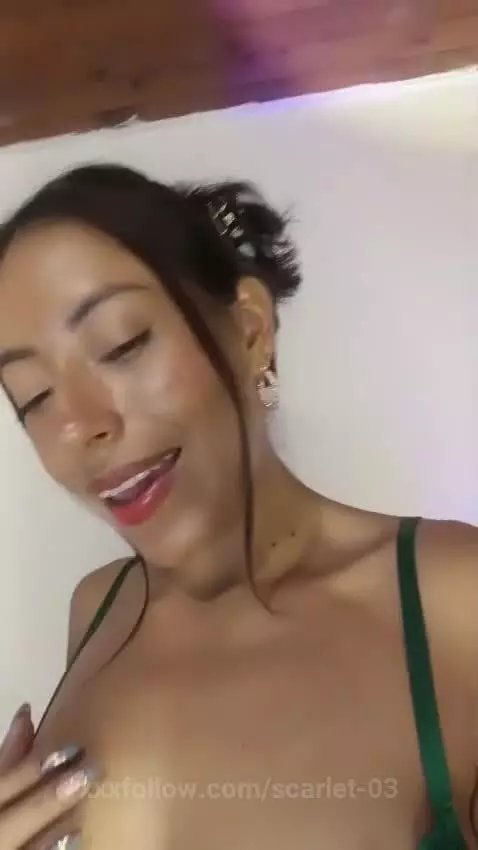 https://es.stripchat.com/Scarlet_03 by scarlet-03