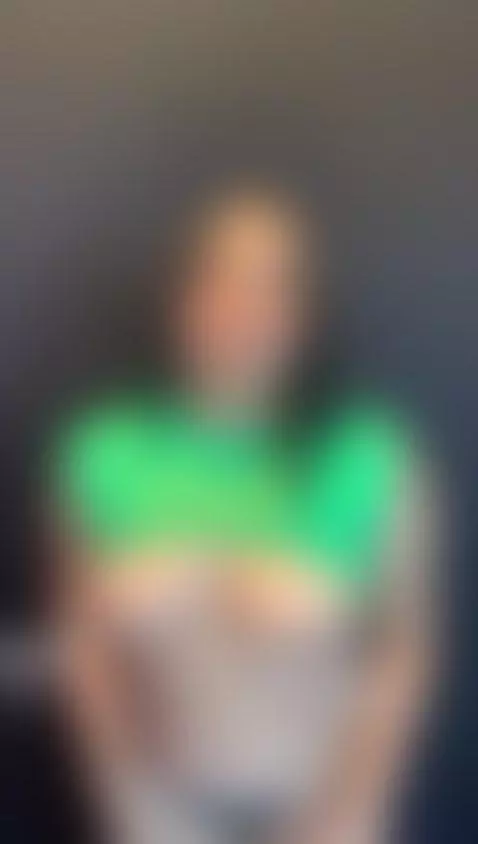 bouncing my tits with clamps https://stripchat.com/_Ashley_3... by ashley-33