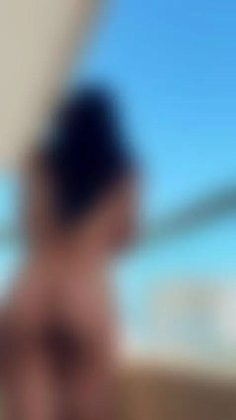 im online come to talk with me hun by scartlettred