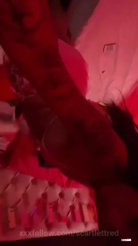 im online 😈 by scartlettred