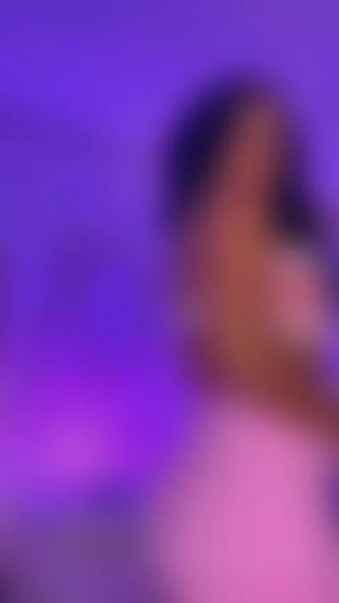 In the mood to be your distraction 😏🔥 by nastassjacandy