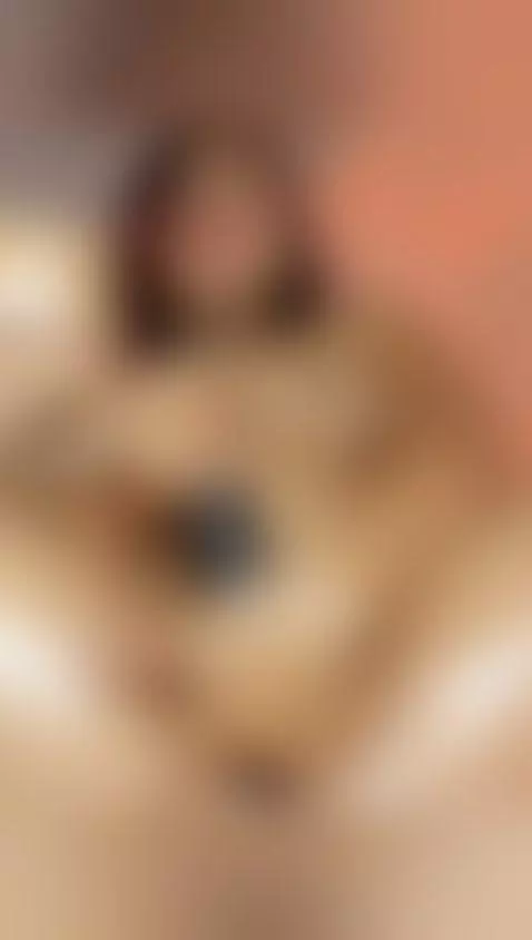 My lips taste like temptation... 💄🍓 by kataleya-17