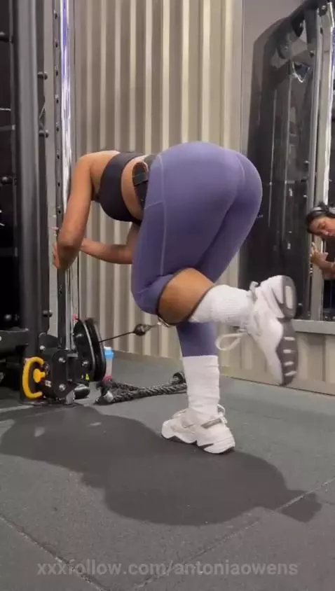 Push it slow...now make me beg for more. by antoniaowens